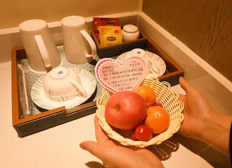hotelPic