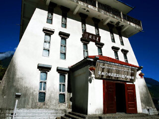 西藏十一日游旅游团_春节期间西藏旅游_西藏旅游参团