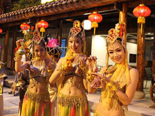 三亚报团多少钱_去三亚游旅游_三亚6天5晚跟团游