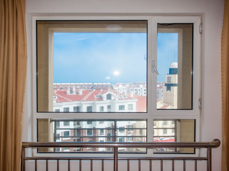 hotelPic