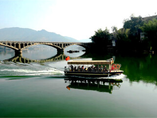 廣西巴馬旅游花費(fèi)一般多少_現(xiàn)在去廣西巴馬旅游多少錢_組團(tuán)去廣西巴馬