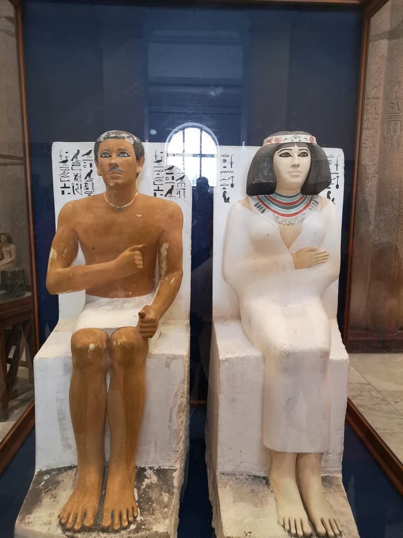埃及人对美的认知,来自于这雕像中的美女,如今依然不改初衷.
