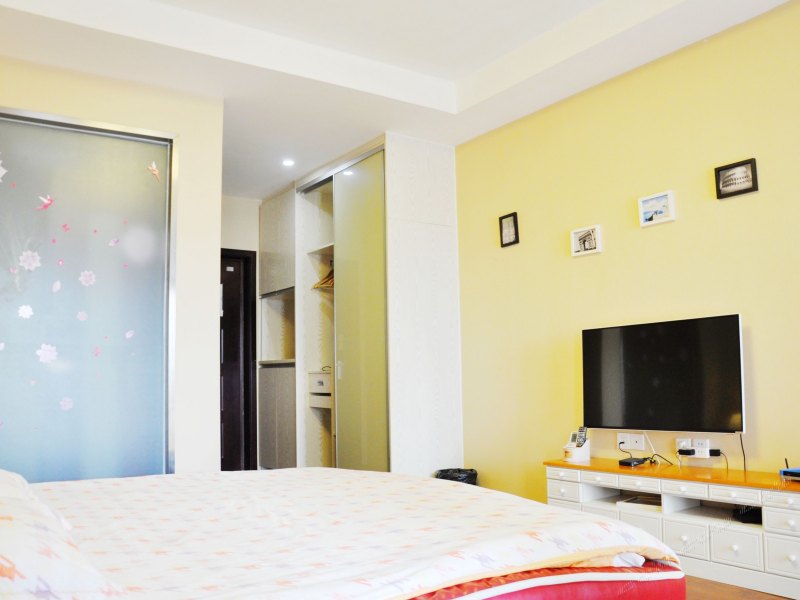 hotelPic
