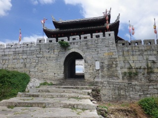貴州旅行團旅游報價_跟團貴州游價格_貴州旅游跟團多少錢
