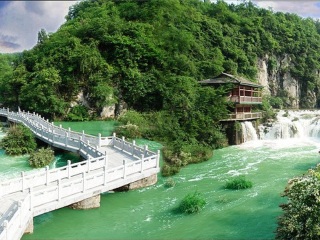 貴州旅游花多少錢_貴州九月旅游_貴州游跟團多少錢