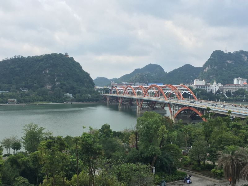 柳州彩虹姐姐民宿(柳州音乐喷泉分店)
