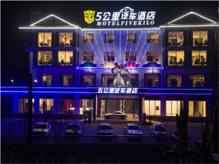 旅游團(tuán)湖南鳳凰古城_湖南鳳凰古城自由行還是跟團(tuán)好_近期湖南鳳凰古城游價(jià)格