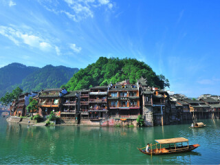 湖南張家界自由行費用_湖南張家界旅游報團價格_2021年湖南張家界旅游團報價