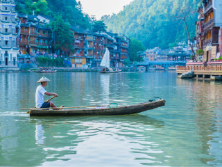 湖南張家界自由行費用_湖南張家界旅游報團價格_2021年湖南張家界旅游團報價