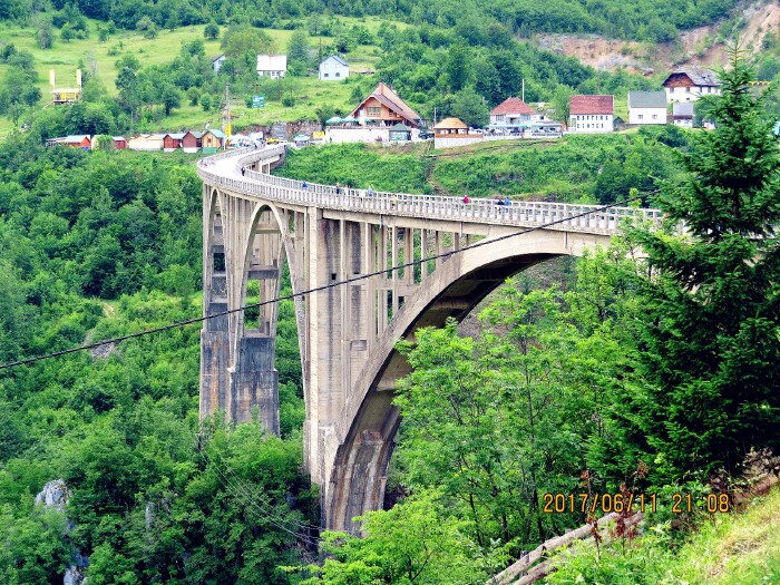 【首发】二0一七足迹报告单