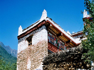 去稻城亞丁游怎么省錢_報團(tuán)去稻城亞丁多少錢_稻城亞丁旅游團(tuán)