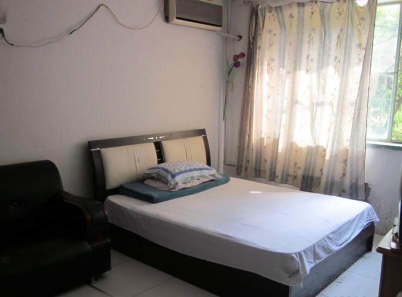 hotelPic
