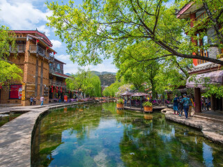 去香格里拉旅游跟团去_旅游团香格里拉游_香格里拉旅游多少钱