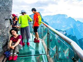 湖南鳳凰古城旅游費用多少_湖南鳳凰古城游組團_湖南鳳凰古城跟團游與自由行