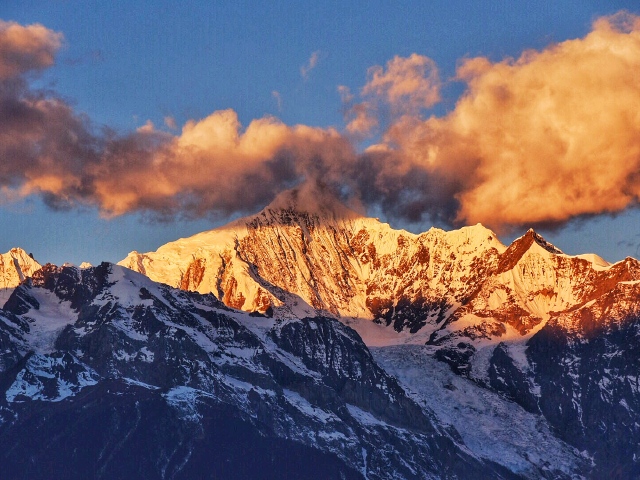  云南丽江-梅里雪山-香格里拉-千湖山双飞7日游>藏族跑马/碧沽天池