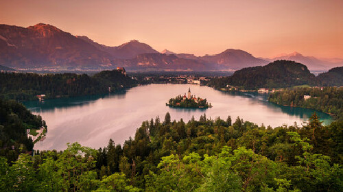 巴尔干半岛克罗地亚斯洛文尼亚波黑黑山13日