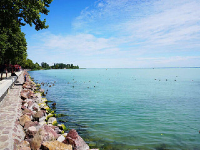 东欧捷克+斯洛伐克+匈牙利+波兰4国1314日游