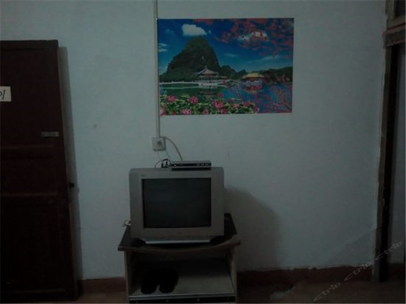 hotelPic