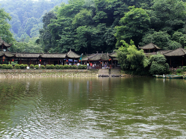 重庆-成都-青城山-都江堰-熊猫基地双飞6日半自助游>川渝江湖味道