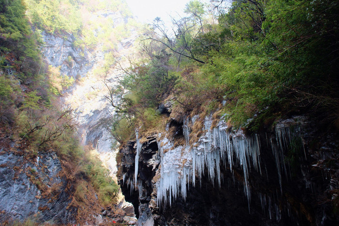 虎牙大峡谷           