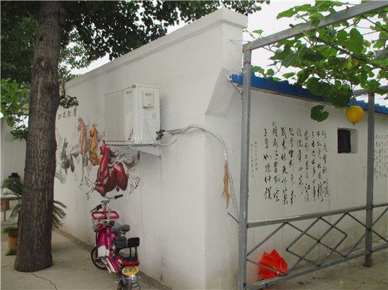 北京十三陵水库秀水渔村