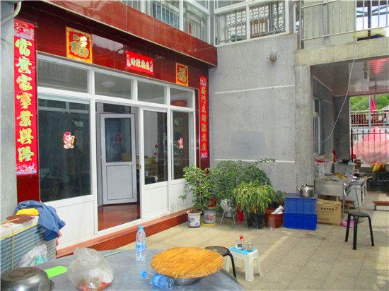 北京玻璃台巧遇农家院