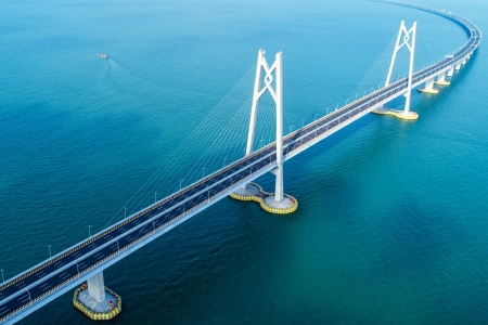 <深圳-珠海-澳门-香港卧高7日游>2大特区，2大特别行政区，畅游港珠澳大桥，船游维港夜景，全程领队陪同，纯玩无购物，澳门住1晚，香港住2晚