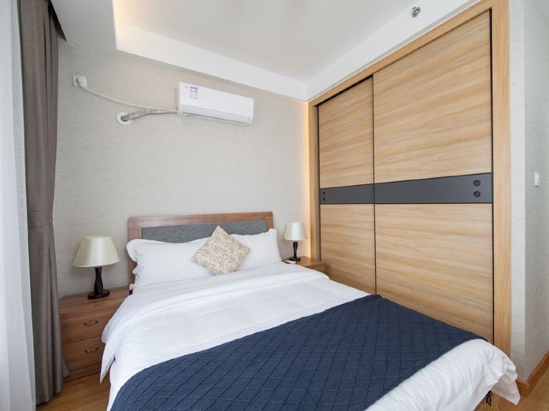 hotelPic
