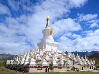 稻城亚丁随团游_稻城亚丁游旅游团_近期到稻城亚丁旅游