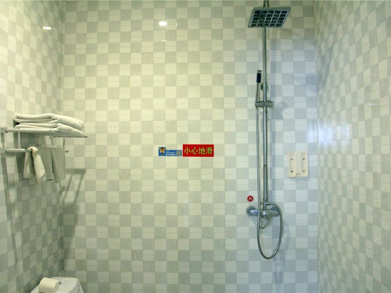 hotelPic