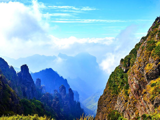 去恩施大峡谷-神农架-大九湖-武当山旅游包团_恩施大峡谷-神农架-大九湖-武当山国际旅行_深圳出发游恩施大峡谷-神农架-大九湖-武当山
