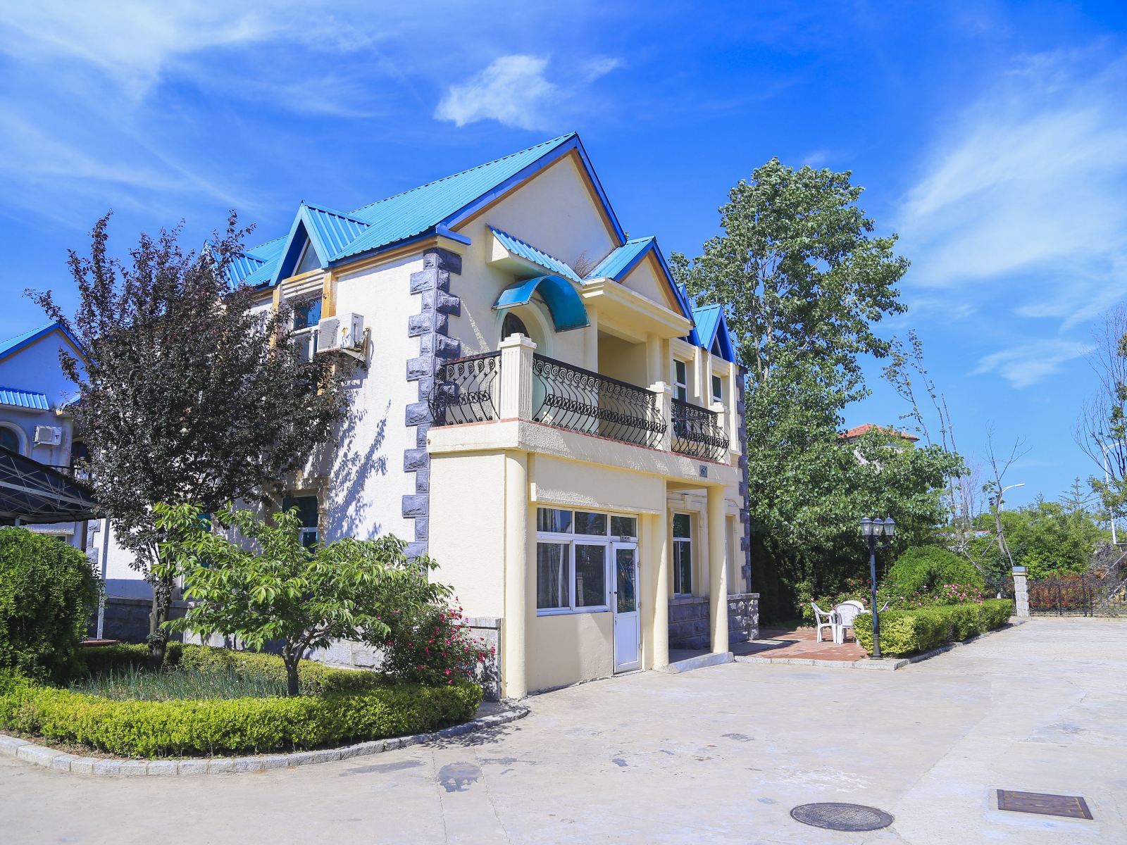大连丽湖花园酒店(原新阳光花园酒店)