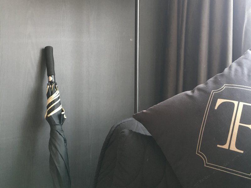 hotelPic