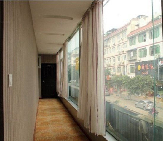 成都亿家旅店