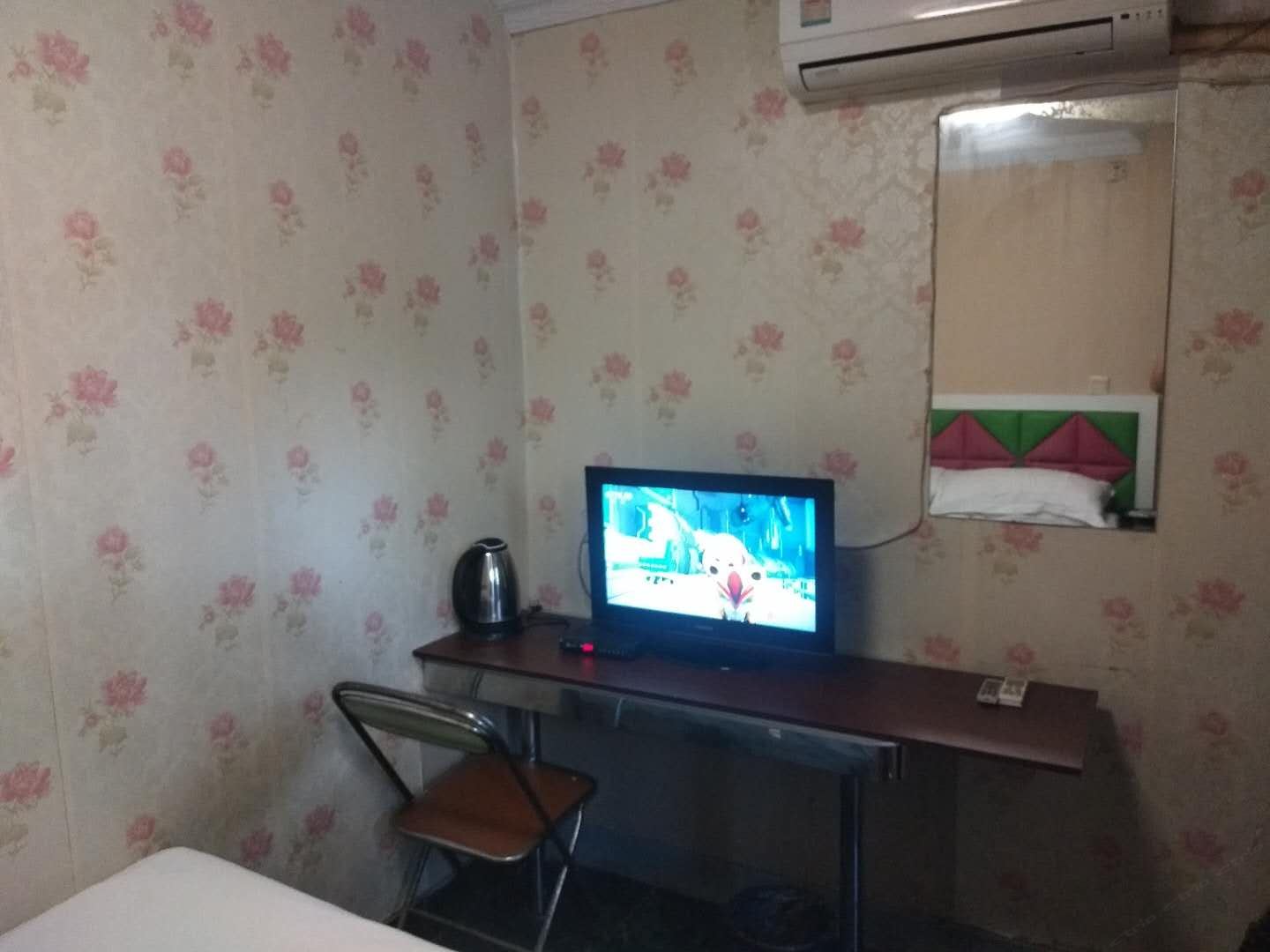 普通间B(公共卫浴)
