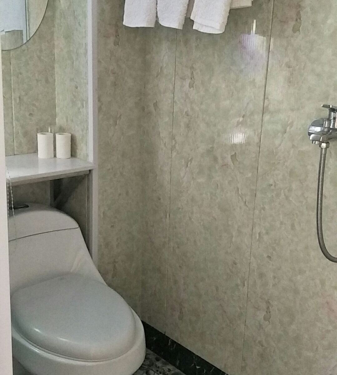商务三人间