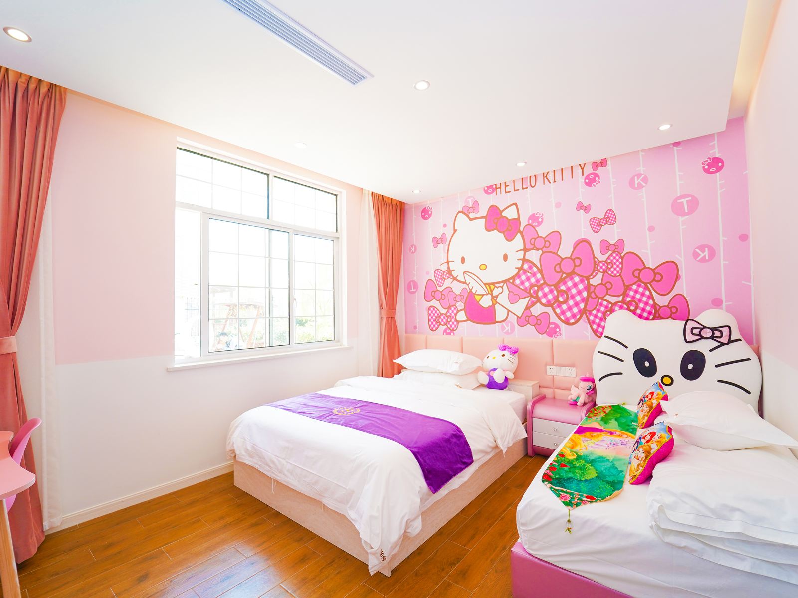 Hellokitty亲子双床房