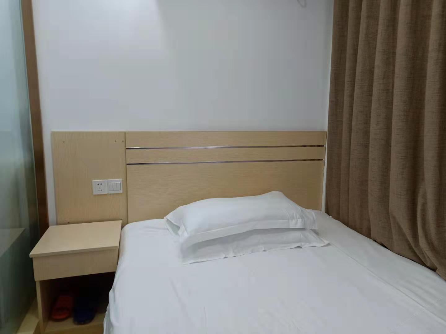 特价大床房(部分有窗)