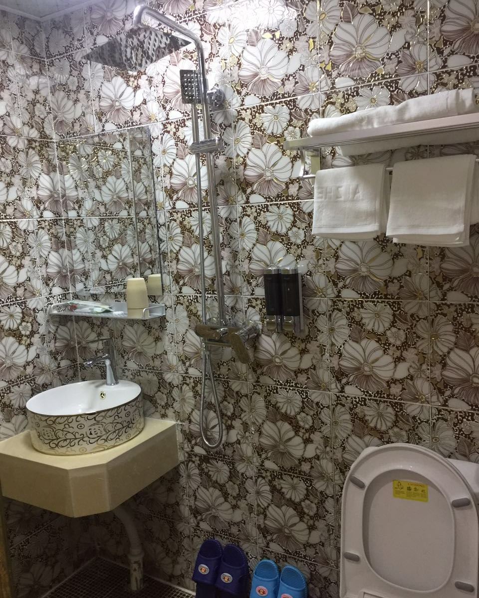 豪华大床间