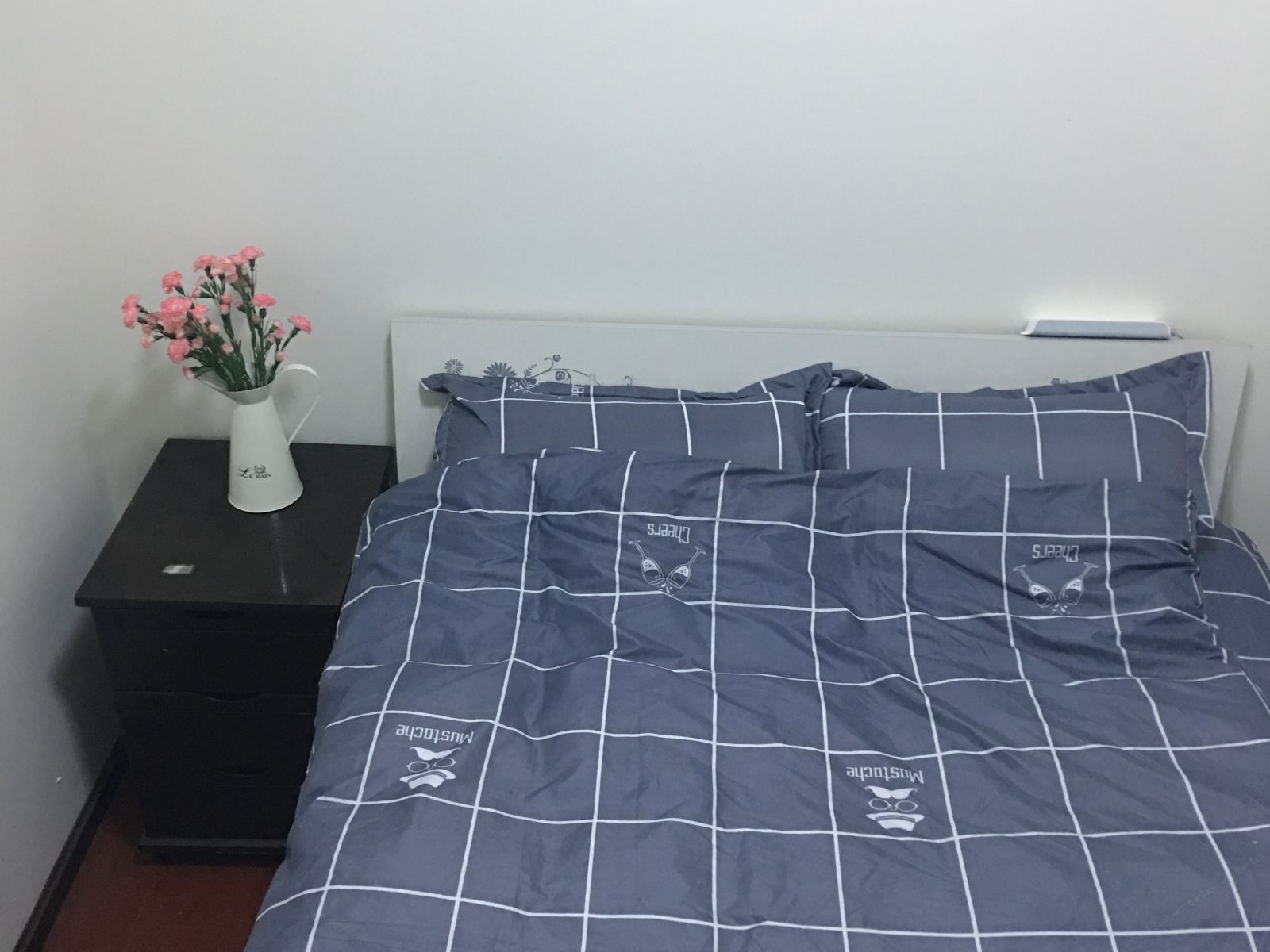 女生大床房