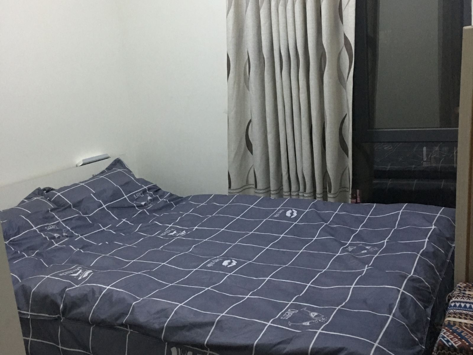 女生大床房