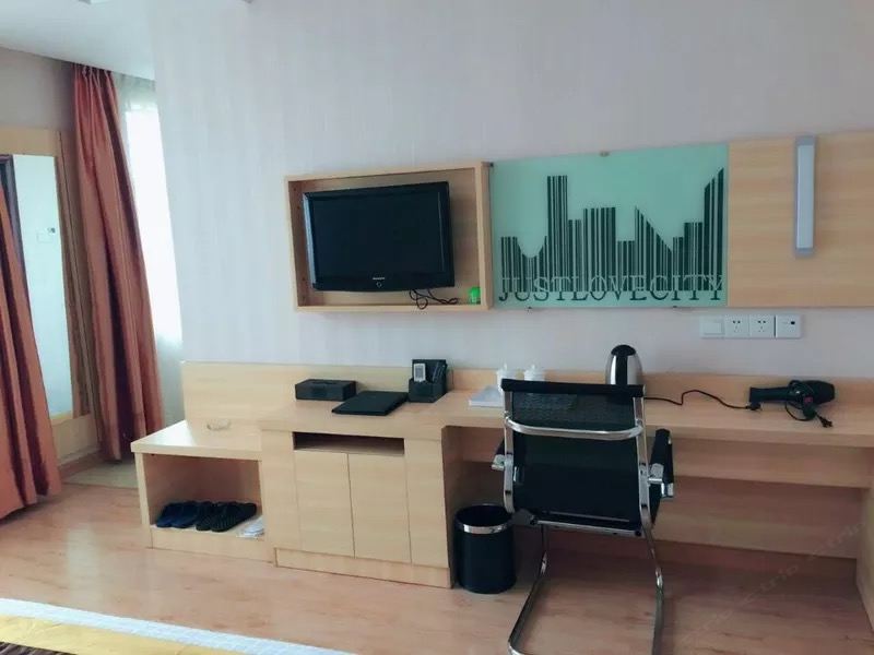 标准大床房