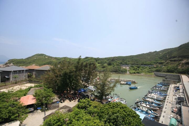 豪华日落湖景双床阳台房
