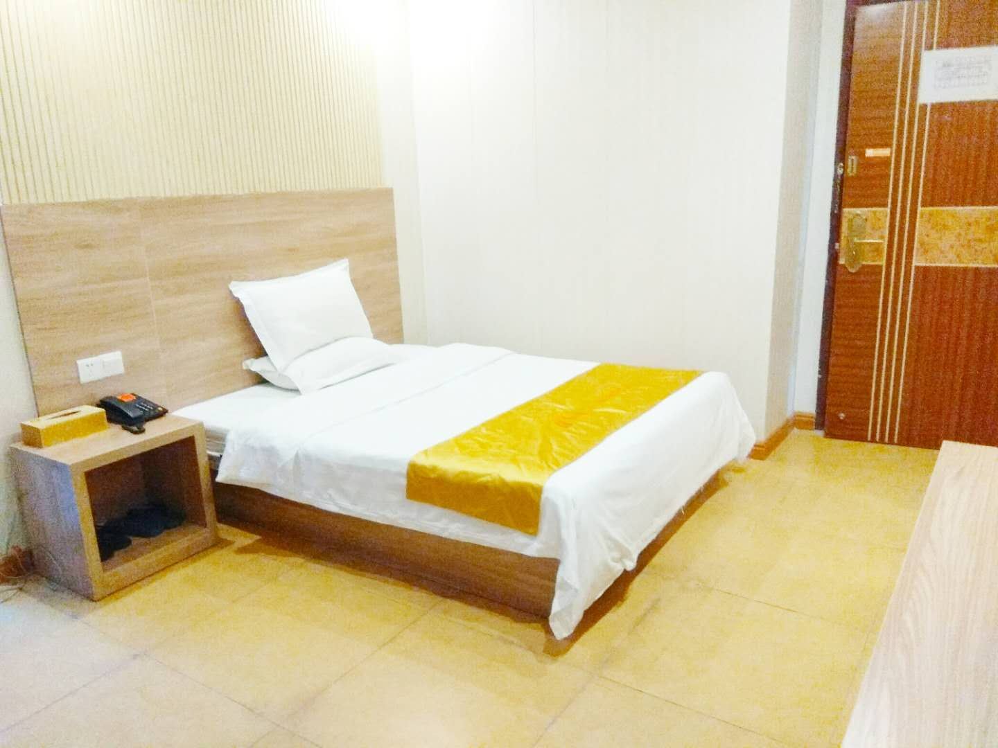 标准大床房A