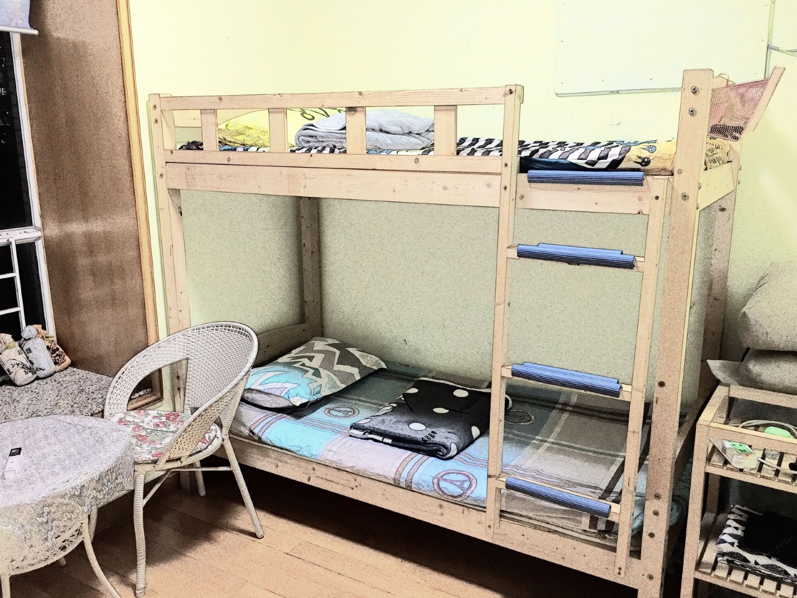景色飘窗女生2人间床位