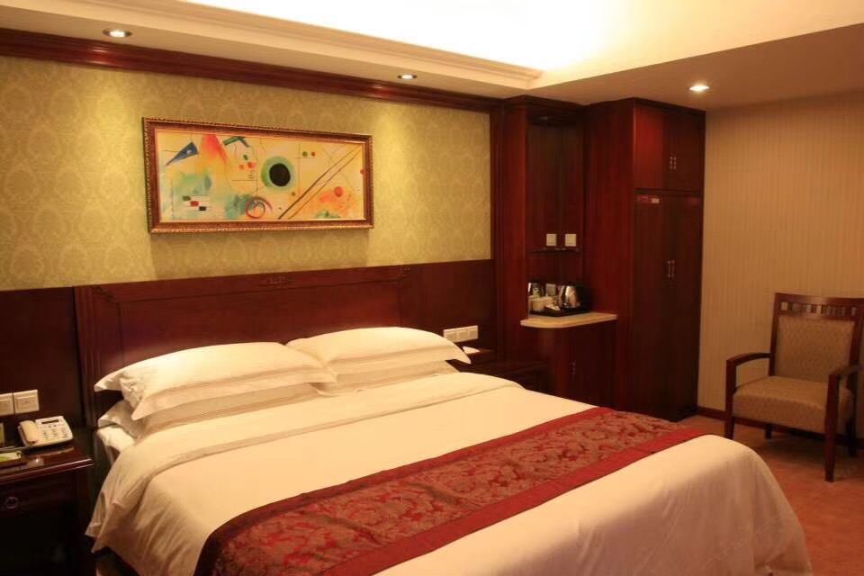 标准大床房