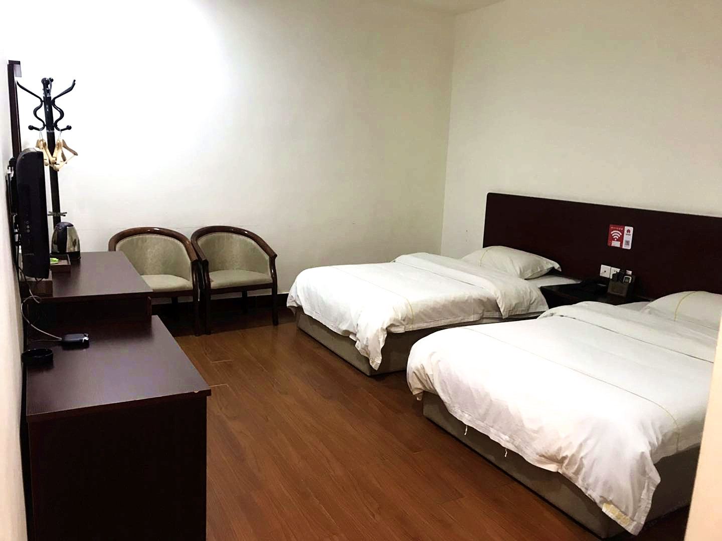 标准双床间