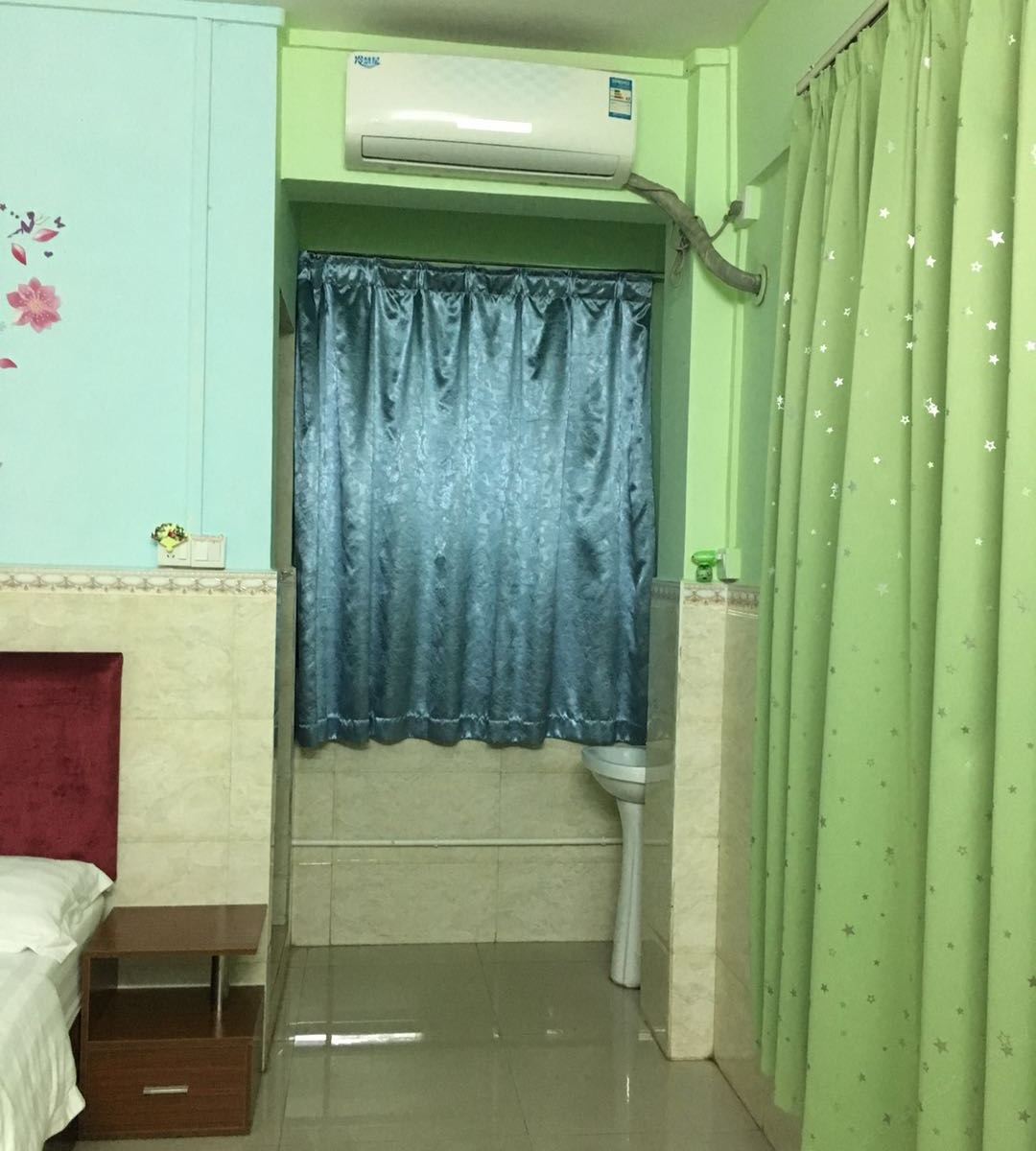 豪华大床房