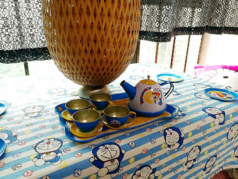 温馨卡通房(公共卫浴)
