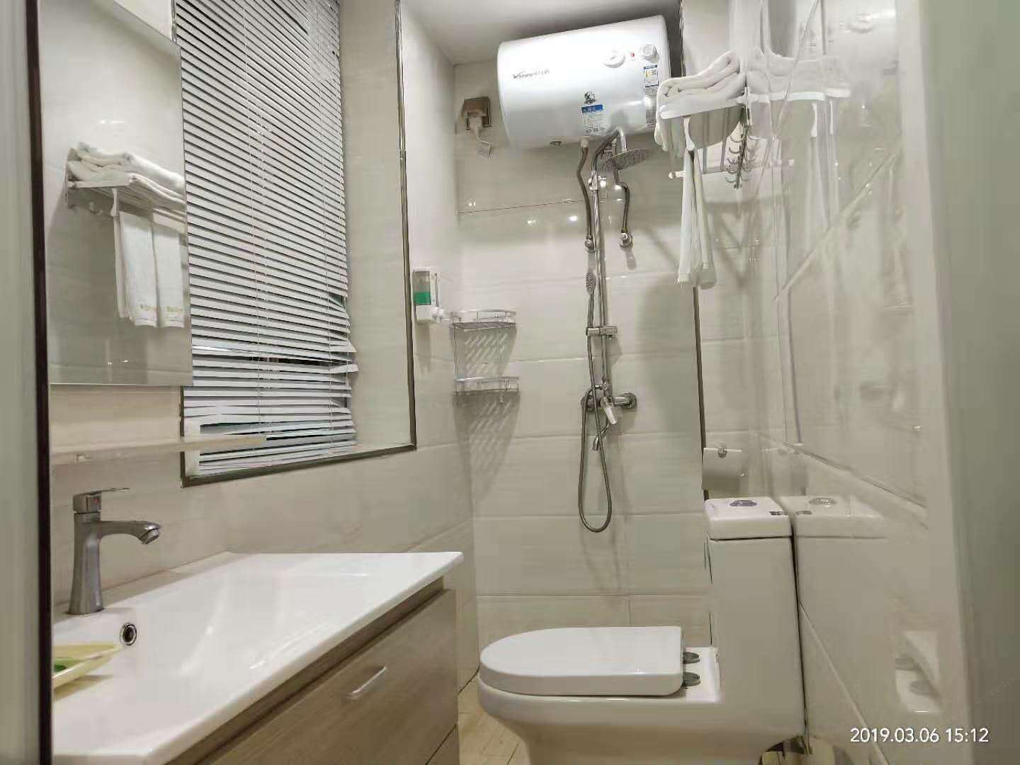 轻奢简约双床房